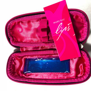 Mary Kay Zippered Lip Trio Case LIMITED EDITION